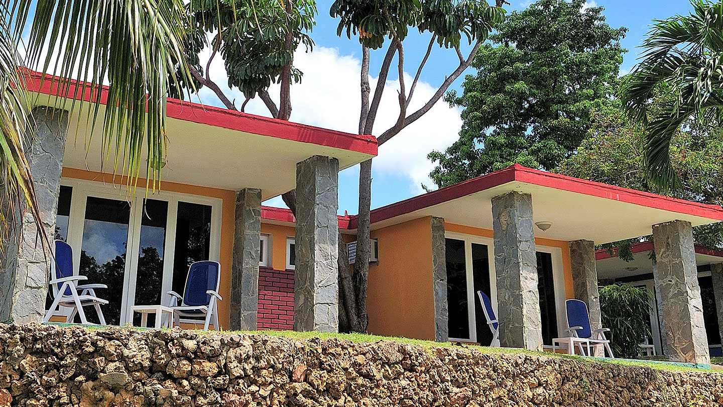 Las Cuevas Hotel